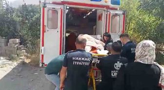 Hakkari'de 140 kiloluk hasta evinden hastaneye taşındı