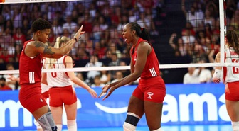 Milliler Polonya'ya 3-2 Yenildi, Son 16'da Azerbaycan Maçına Çıkacak