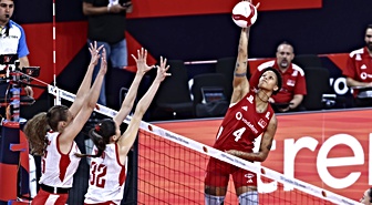 Milliler Polonya'ya 3-2 mağlup, son 16'da Azerbaycan rakibi