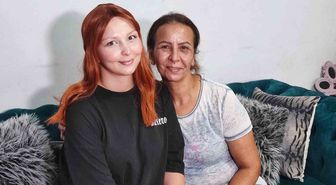 Anne-kız kanseri yendi: Adana'da konvoyla kutladılar