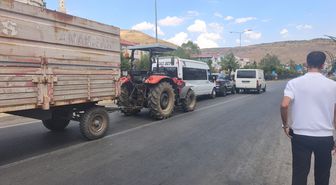 Bingöl'de Zincirleme Kaza: 4 Araç Hasar Gördü