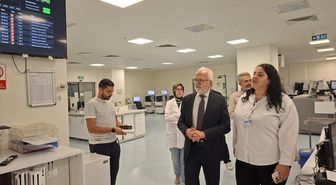 Eskişehir'de Sağlık Müdürü Laboratuvarları İnceledi