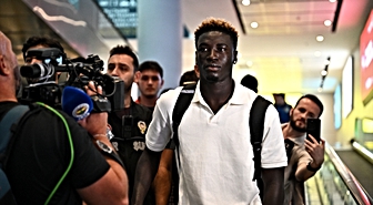 Fenerbahçe'nin stoperi Oppong İstanbul'da