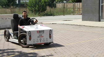 Çarşambalı Öğrencilerden Hurda Malzemelerle Elektrikli Araç