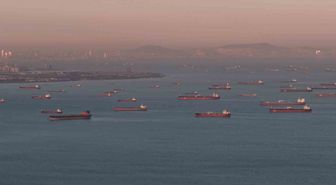 İstanbul açıklarında tanker parkı