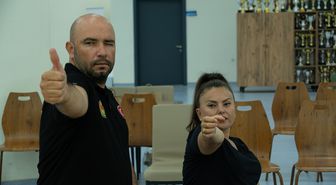 Gazi Onur Şencan, eşinin desteğiyle yeniden hayata tutundu, bebek bekliyor