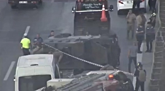 Kurtköy'de Zırhlı Polis Aracı Takla Attı: 3 Yaralı