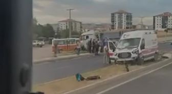 Polatlı'da Ambulans-Otomobil Çarpıştı: 5 Yaralı