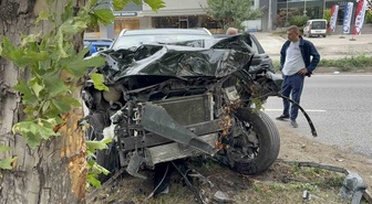 Tekkeköy'de SUV-otomobil çarpışması: 2 yaralı