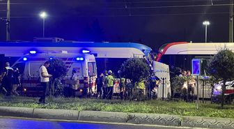 Zeytinburnu'nda Tramvay Kazası: Yaralılar Var