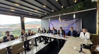 Bingöl'de AK Parti milletvekilleri basınla buluştu