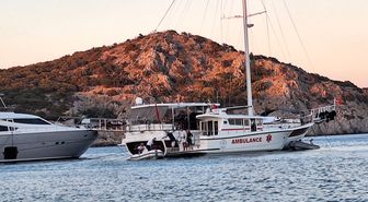 Bodrum'da Deniz Ambulansıyla Kurtarıldı