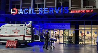 Çanakkale’de evinde rahatsızlanan komedyen Cem Yılmaz hastaneye kaldırıldı
