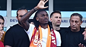 Dursun Özbek gözünü kararttı! Leao'nun ardından yeni bir çilek transferi
