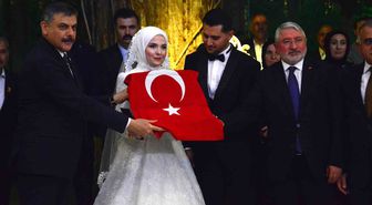 Bakan Çiftçi nikah şahidi oldu: Üç çocuk bekliyoruz