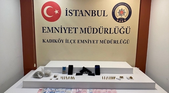 Kadıköy'de 14 Yıl Hapisli Hükümlü Uyuşturucu ve Silahla Yakalandı