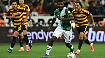 Bursaspor, Kayserispor'u 2-1 Devirdi: Zirveye Ortak Oldu