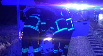 Mardin'de Otomobil Yol Kenarına Savruldu: 3 Yaralı
