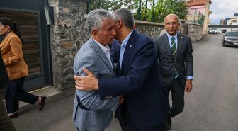 Özgür Özel, Çetin Arık'ın Babasının Cenazesinde Taziye Ziyaretinde Bulundu
