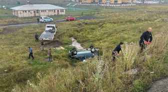 Sarıkamış'ta Trafik Kazası: 2 Yaralı