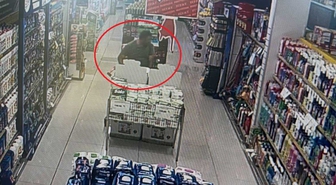 Markette 440 paket sigara çalan şüpheli, DOA sırasına girdi
