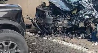 Çınarcık'ta Kafa Kafaya Çarpışma: 3 Yaralı