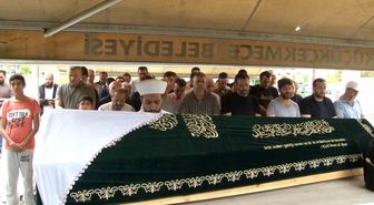 İETT kazasında hayatını kaybeden Mürvet Tolon son yolculuğuna uğurlandı