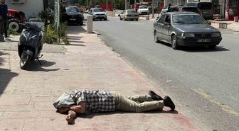 Kaynarca'da Alkollü Şahıs Kaldırımda Yatarken Bulundu: 'Ben Mevtayım' Dedi