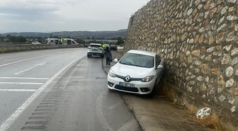 Amasya'da otomobil duvara çarptı: 6 yaralı