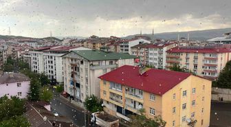 Bingöl'de Kısa Süreli Sağanak Yağış Etkili Oldu