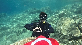 Zafer Bayramı Denizaltında Kutlandı