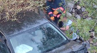 Karakoçan'da Otomobil Şarampole Yuvarlandı: 1 Yaralı