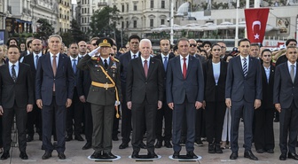 30 Ağustos Zafer Bayramı Taksim'de Törenle Kutlandı