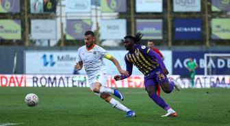 Eyüpspor-Alanyaspor: İlk Yarı 1-1