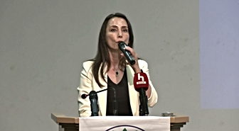 Tülay Hatimoğulları: 'Bu topraklarda Kürtleri inkar etme, Kürtleri yok sayma dönemi kapanmıştır'