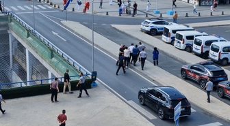 Bayrampaşa Otogarı'nda taksiciler arasında müşteri kavgası