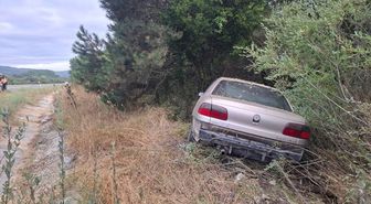 Bozüyük'te Ağaca Çarpan Otomobilde 4 Yaralı
