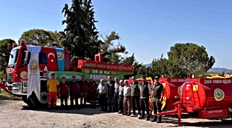 Demirci'de orman yangınlarına karşı kooperatiflere yangın söndürme tankerleri teslim edildi