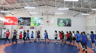 Genç Milli Güreşçiler Edirne'de Büyük Hedeflerle Kampta