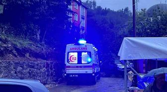 Giresun'da Sağanak Yağış Hayatı Felç Etti: Yollar Kapandı, Engelli Vatandaş Tahliye Edildi