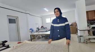 40 yaşında başladı, halıları 40 ülkeye gönderiyor