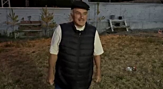 Sivas'ta Yabani Tilki Kedilerle Dost Oldu