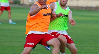 Karşıyaka'da transfer telaşı: Stoper ve 8 numara arayışı