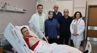 Dünyada Bir İlk: ALS Hastasına Çift Kapak Değişimi