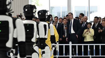 Sırbistan'da Çin Ortaklı İnsansı Robot Seri Üretimi Başladı