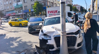 Sultangazi'de Kaza Anı Kamerada: 1 Yaralı