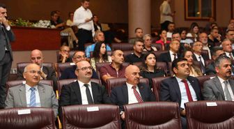 Atatürk Üniversitesi Rektörü Hacımüftüoğlu, Bursa'da Yükseköğretim Protokol Töreni ve ÜAK Toplantısına Katıldı