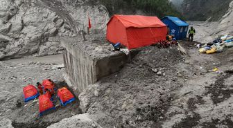 Xizang'da Heyelan Sonrası Kurtarma Çalışmaları Aralıksız Sürüyor