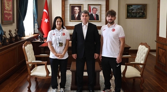 Avrupa Şampiyonu Zehra Nur Arslan Vali'yi Ziyaret Etti