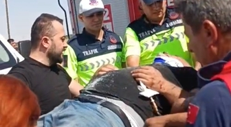 Besni'de Otomobil TIR'a Arkadan Çarptı: 2 Yaralı